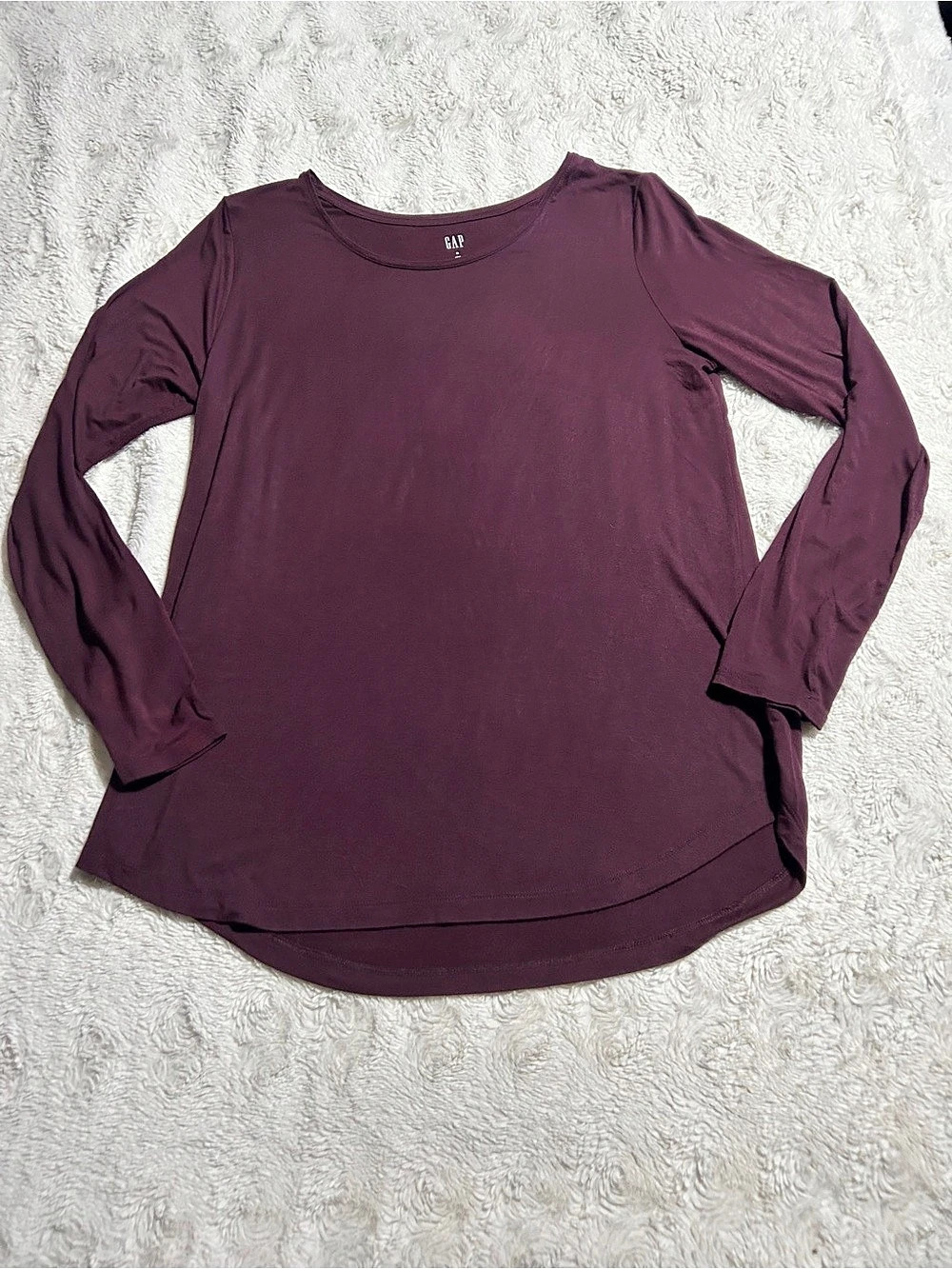 Gap Long Sleeve Scoop Tee Top in Vamp Red Medium